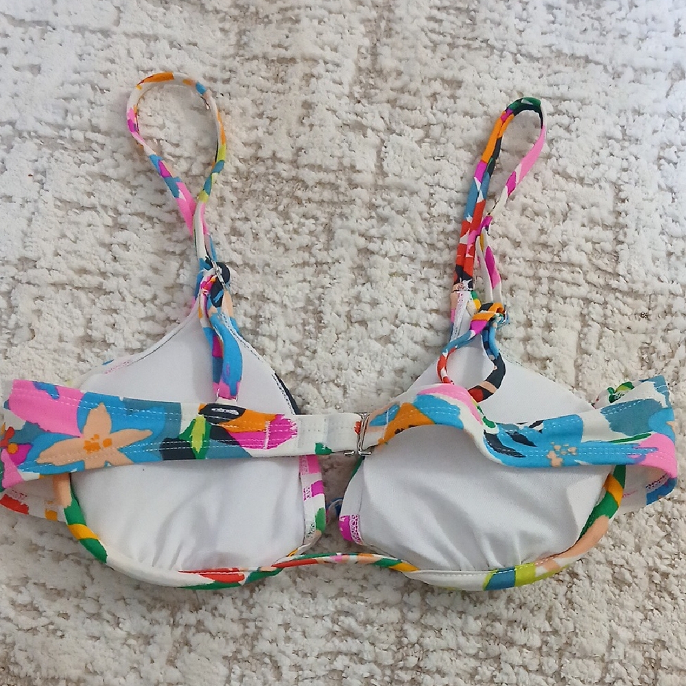 Colorful Floral Bikini Top - Picture 2 of 3